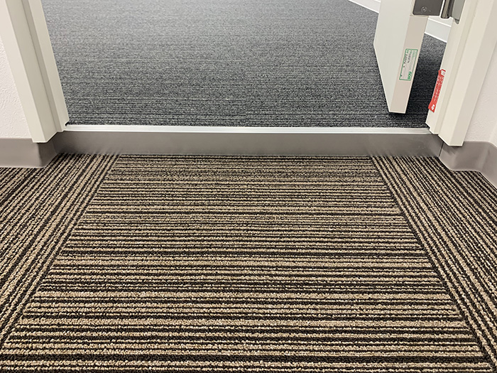 OAフロアの段差の納まり