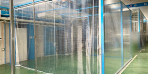 完了後の空調工事とビニールシート工事の画像